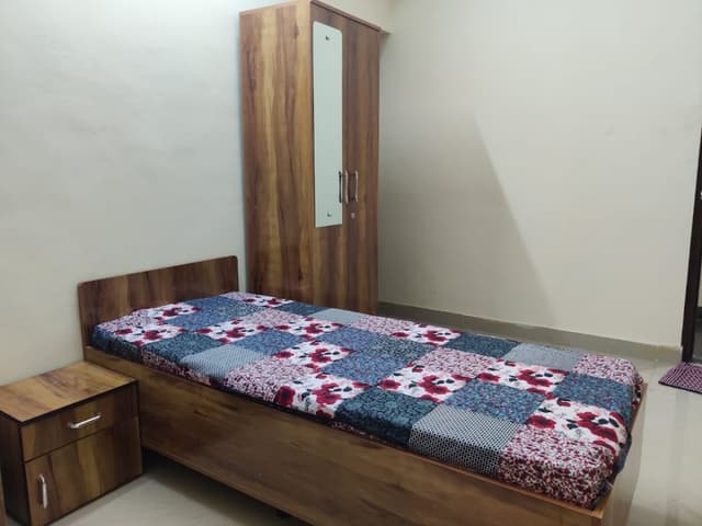 Shiv Gajanan Gents PG