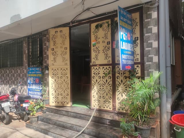 Sri Mugdha Luxury