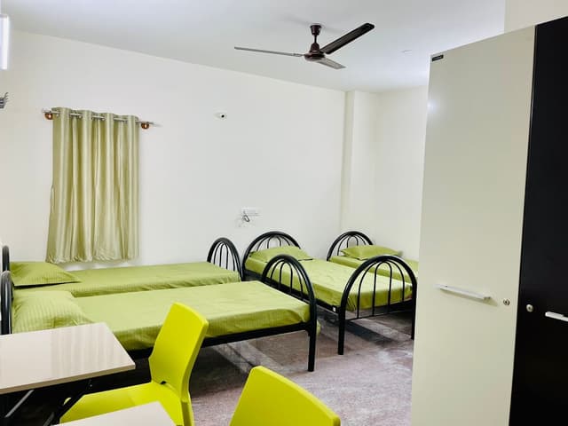 Tanishqa Living Speces Pg