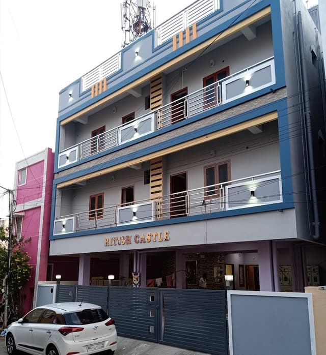 Ojas Grand PG