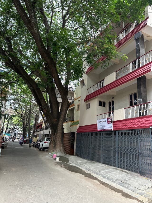 Brinda Stays | Sophestica Building | Premium PG