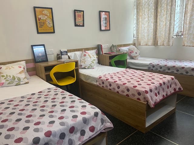 Nomads Ladies Pg Jayanagar | Pg for Ladies | Girls Hostel | Girls Pg