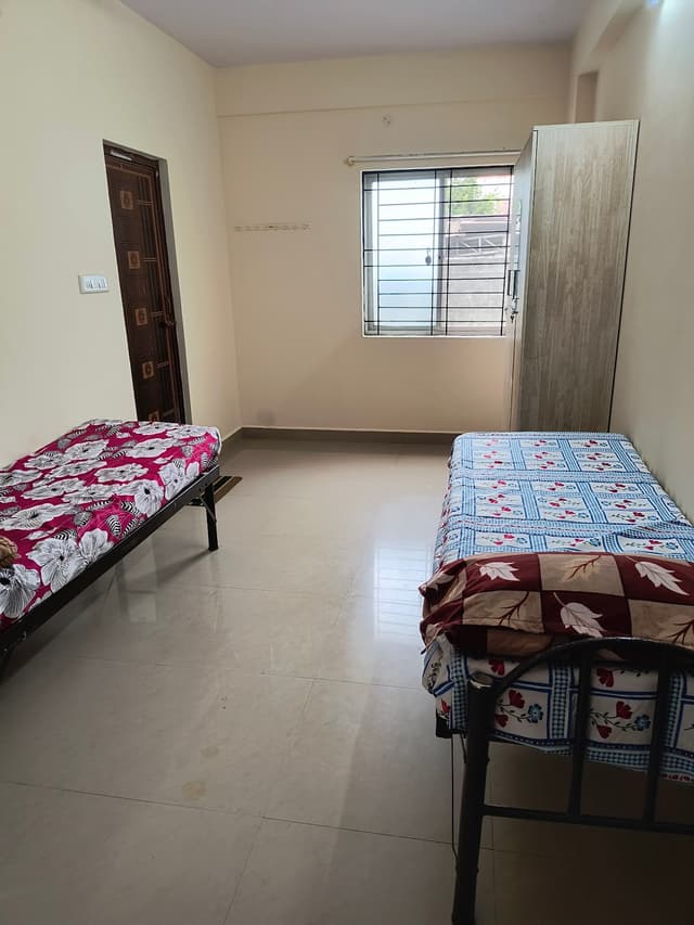 OM PG FOR GENTS, Nearby Manyata Tech park