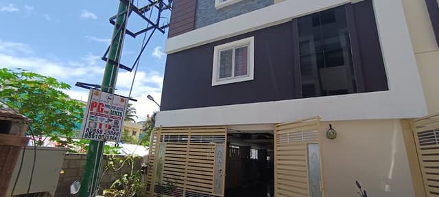 Paradise Suites PG For Gents