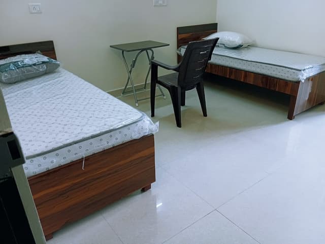 Paradise Suites PG For Gents