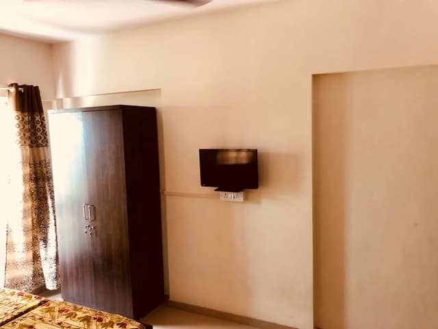 Paying guest accommodation purewal