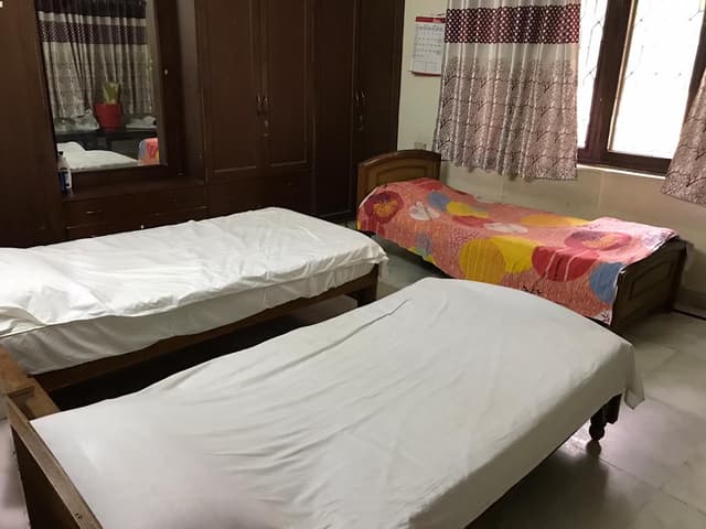 Posh GIRLS Paying Guest Accommodation