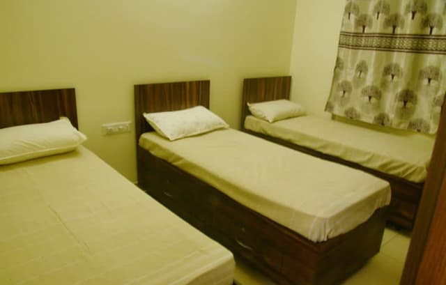 Primroz Cozy Living | Ladies Pg in Deepanjalinagar