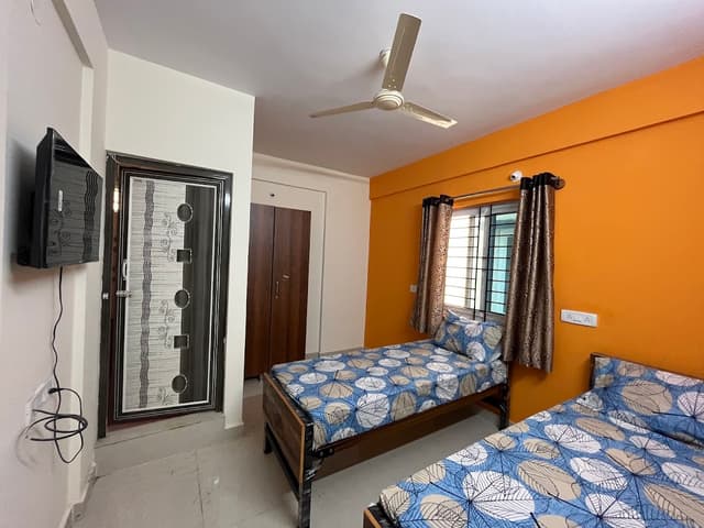Radhai Luxury - PG Boys Men's Hostel in Bengaluru