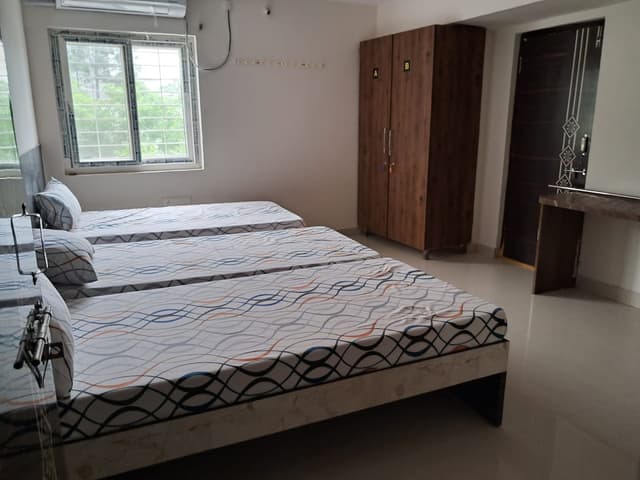 Seasons Women PG Hostel