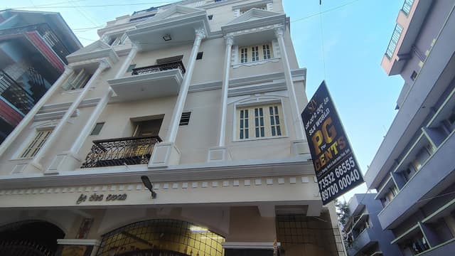 SLV World PG for Gents - Near Manyata Tech Park, Nagawara