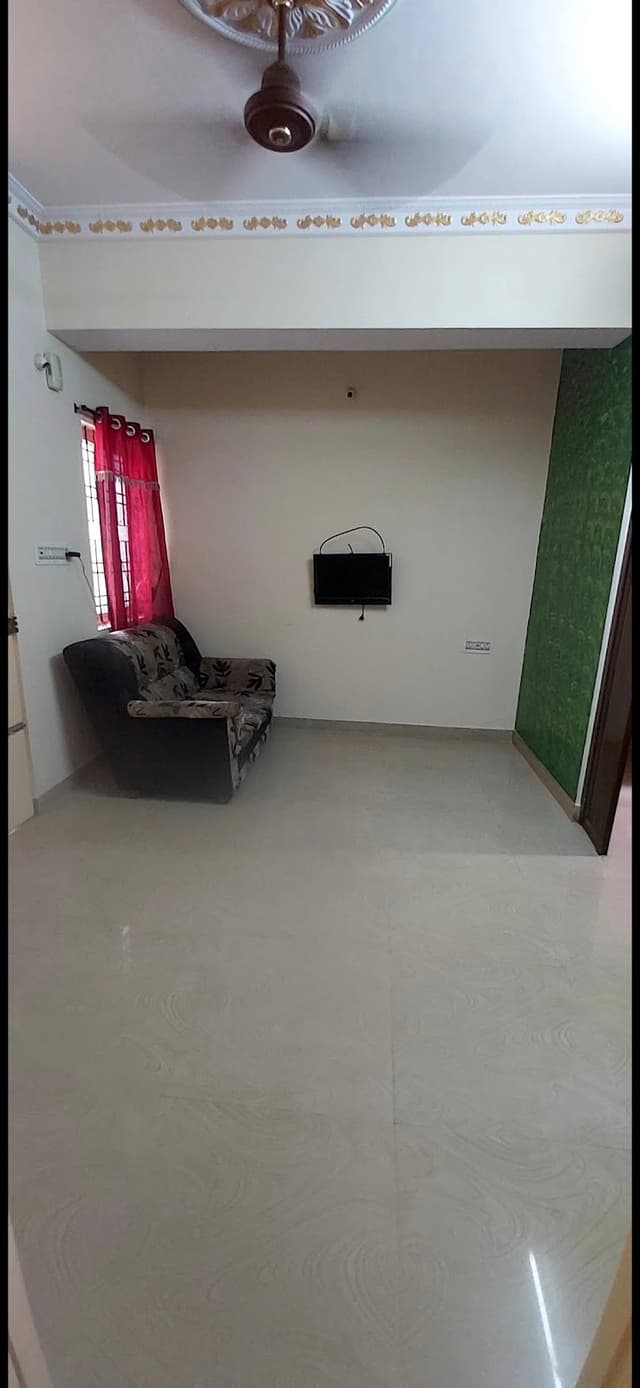 SLV World PG for Gents - Near Manyata Tech Park, Nagawara