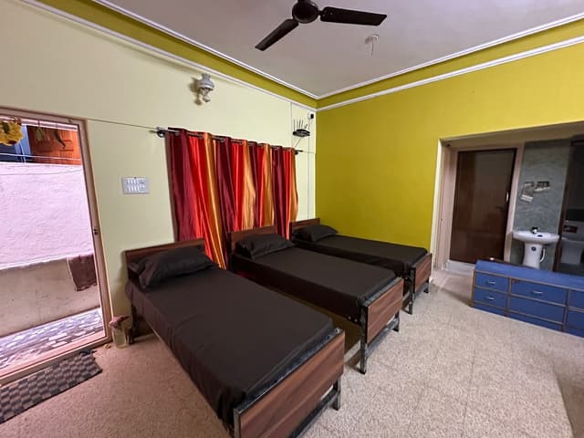 Spring Fields PG for Men Vijayanagar