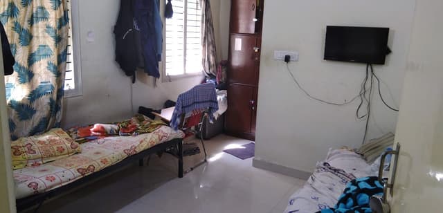 Sri Balaji Men's PG