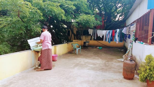 Sri Guru Men's PG Vijaynagar