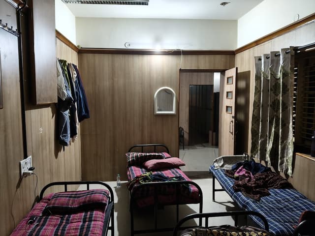 Sri Guru P.G For Men