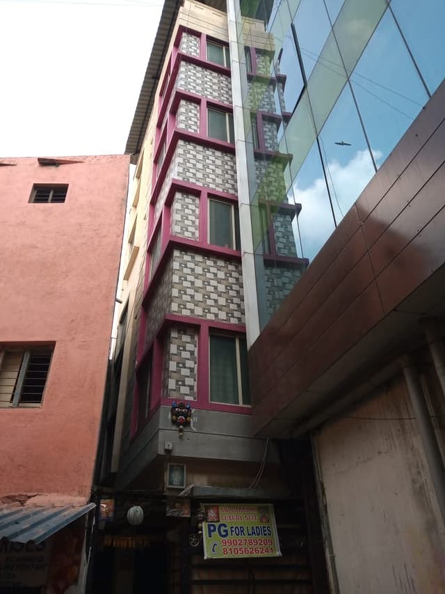 Sri Lakshmi Ladies PG Ulsoor