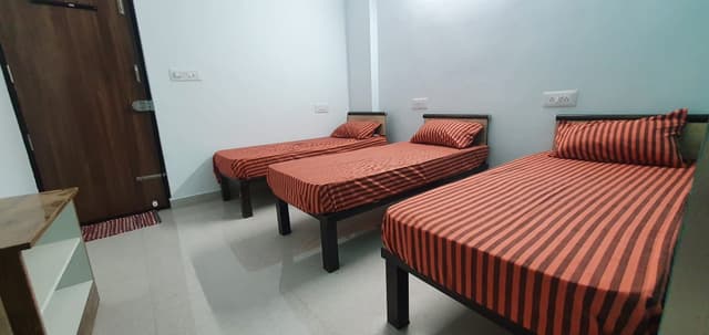 Sri Sai Ganesh Home Stay for Gents