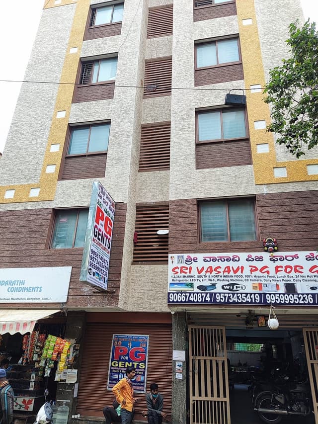 Sri Vasavi Kanyaka Pg For Gents Accomodation