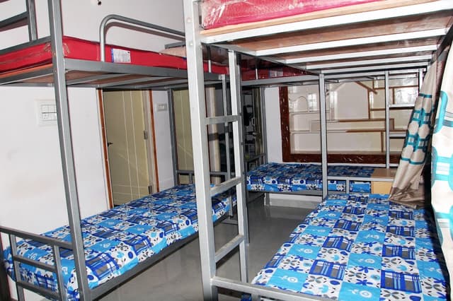 Sri Venkateshwara ladies luxury pg