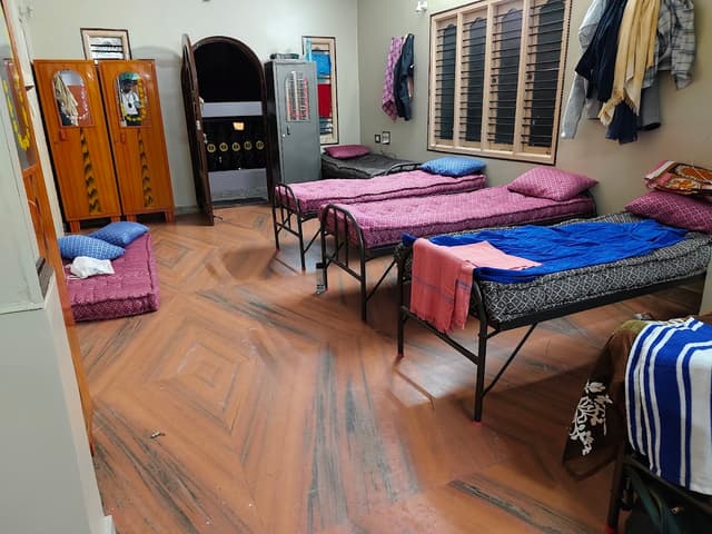 Sri Vinayaka PG For Men's