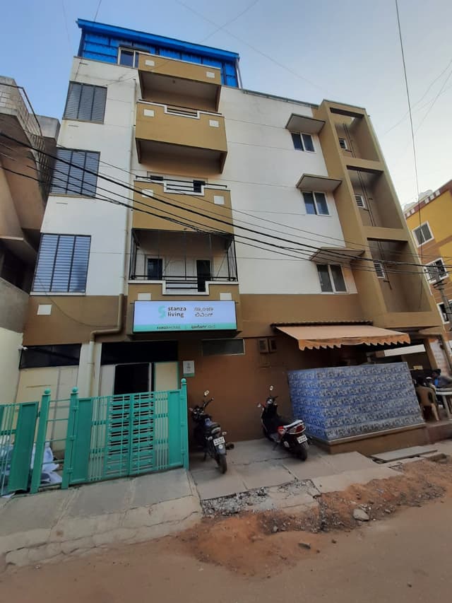 Stanza Living Fargo House | PG for Males near Mathikere
