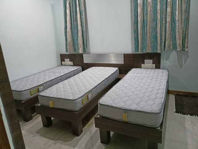 V t pg near corporation Bangalore