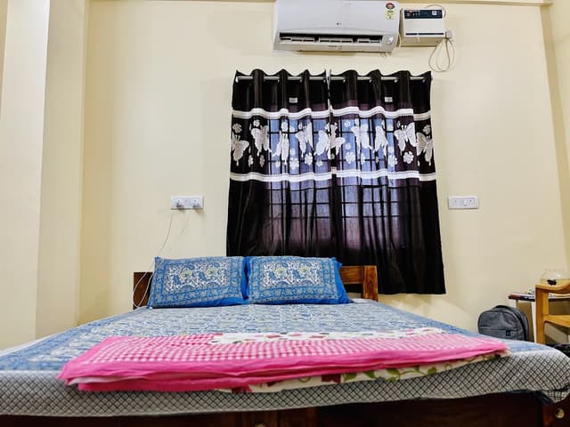 VJB APARTMENT (PG Sholinganallur / AC PG for Men )
