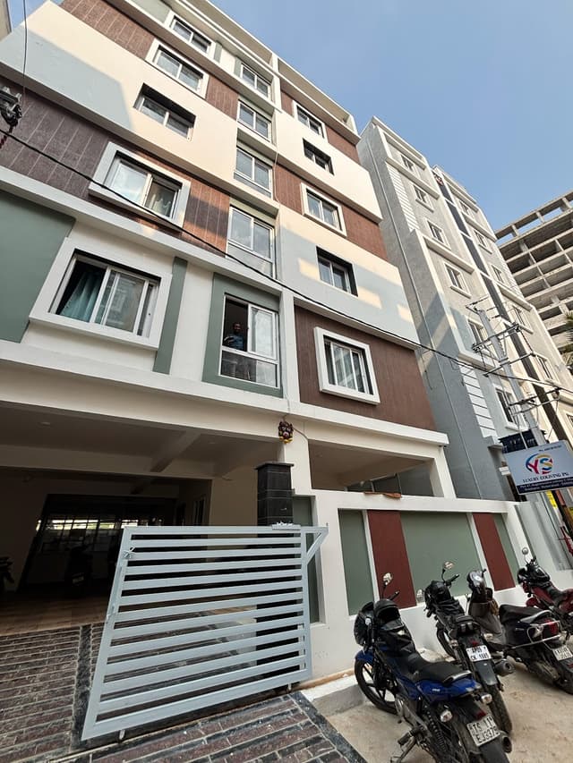 YS Luxury Coliving PG