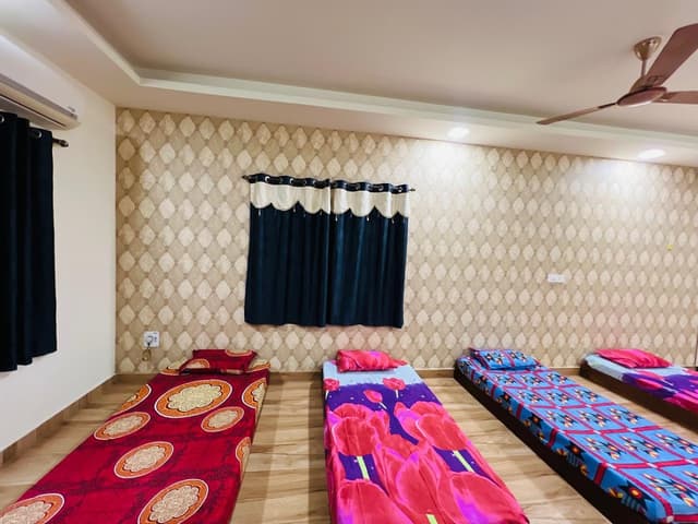 Zara Co-Living Space - Men’s PG/ Thoraipakkam