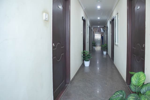 Zolo Euphoria - Best Mens PG in Electronic City Phase 1 | Near Infosys